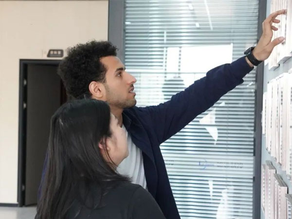 风暴娱乐制冷热烈欢迎也门Yousif不远万里前来参观