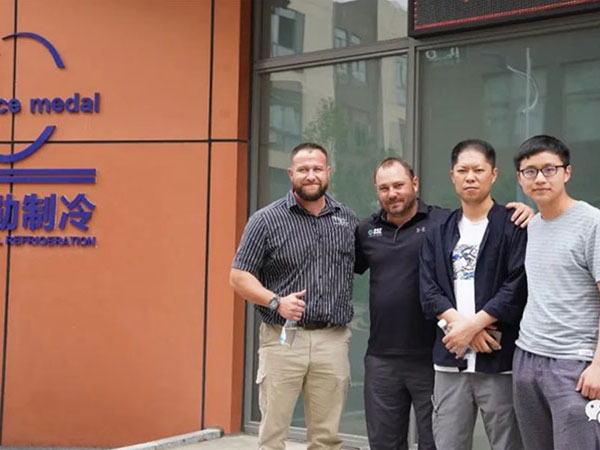 南非客商寻访风暴娱乐 共商中非合作之道