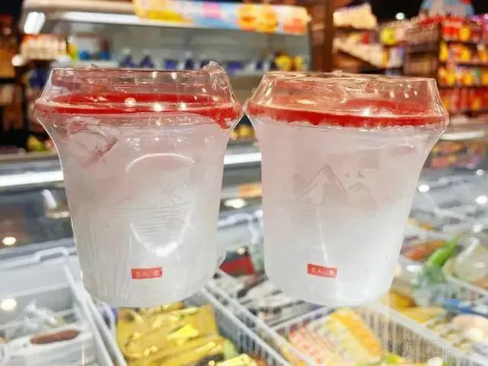 食用杯冰突然杀疯了，原来背后的生意逻辑是这样