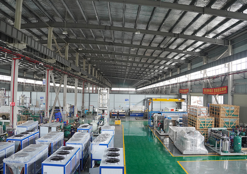 制冷设备现代化生产线